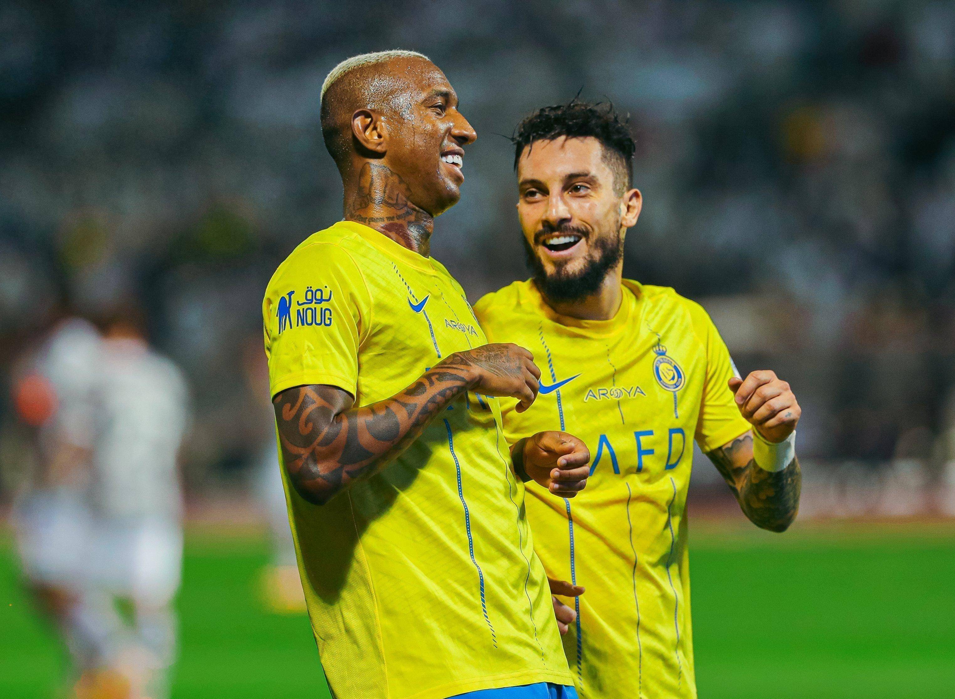 开云体育在线-比赛中出现惊人一幕，球队夺得胜利，振奋人心