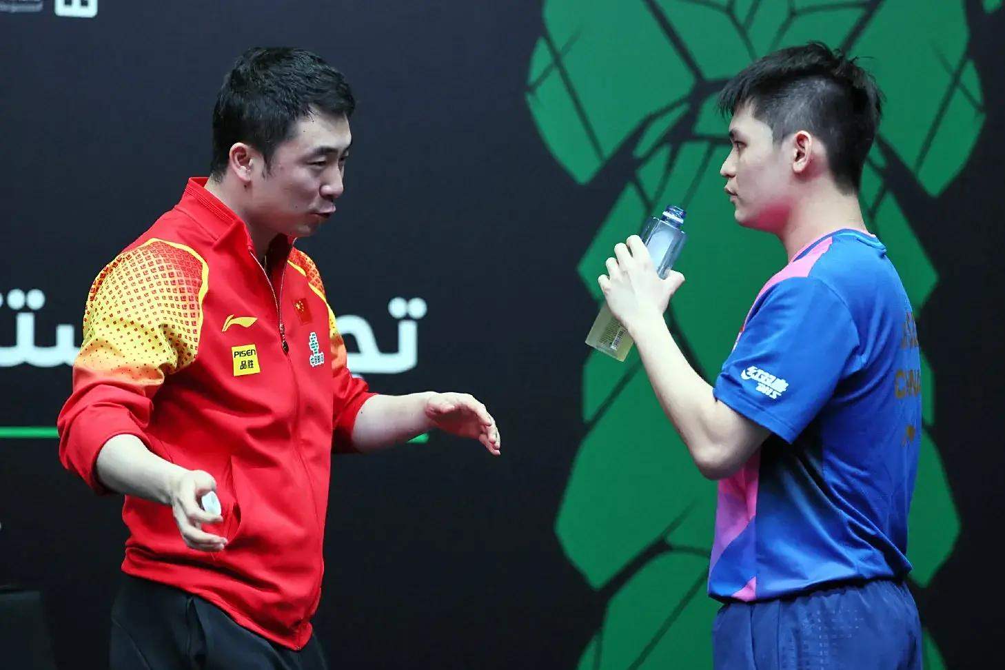 开云-EG翻盘DFM，CoreJJ打出惊人五杀激烈交锋四强赛，强势挺进下一轮