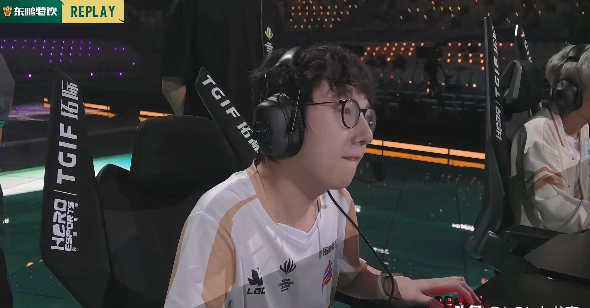 开云体育APP下载-CLG横扫DRX，Oner关键团战开团秒人宿敌对决小组赛，成为赛场最大亮点