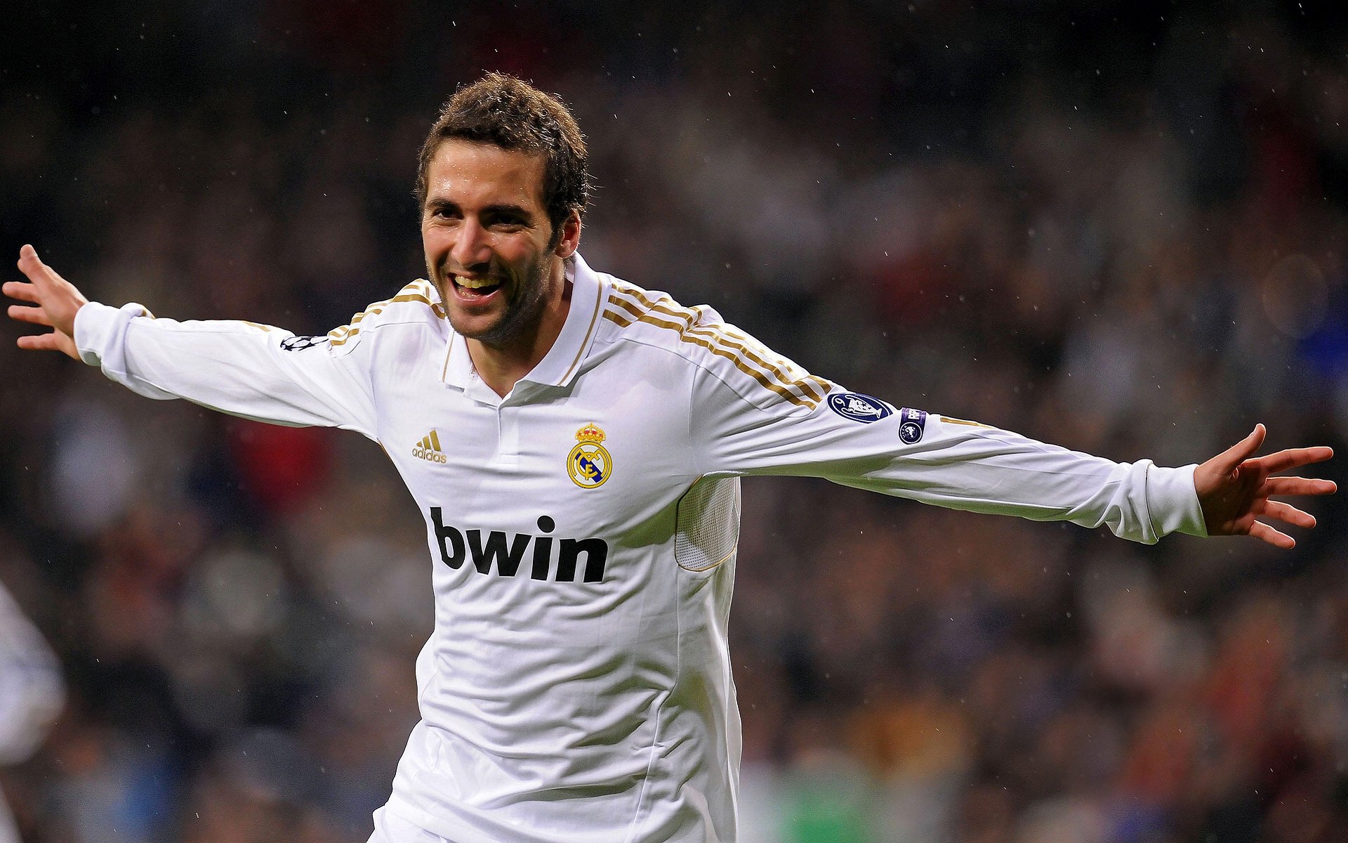 开云体育官网-绝境狂飙！阿什拉夫2026世界杯生死时刻连斩三分，改写北非足球史诗