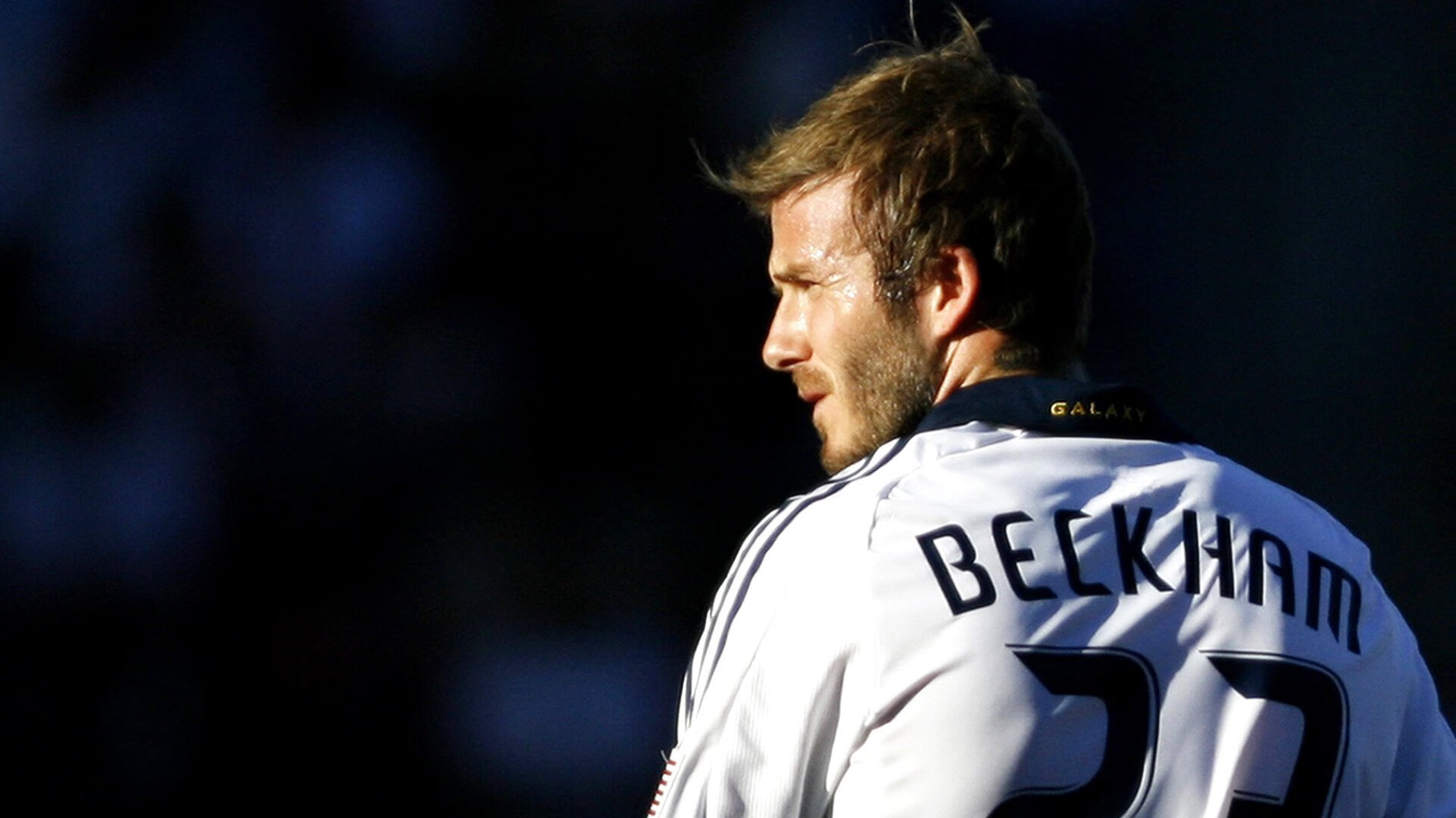 铁卫封神！巴斯托尼单挑MMN，一夫当关撕碎巴黎巨星幻梦